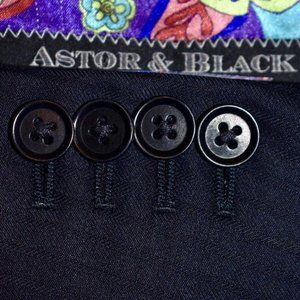 40R Astor & Black Navy Blue Soft Striped SUIT